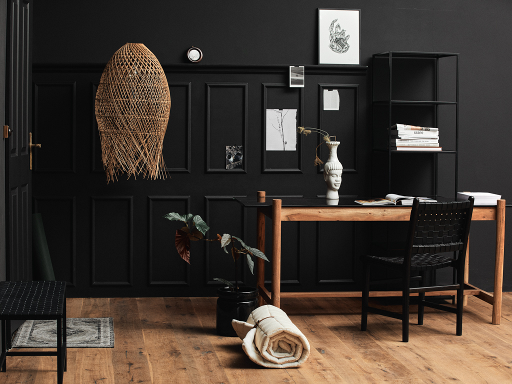 Black wall  Mur noir, Peinture noire mat, Déco intérieure