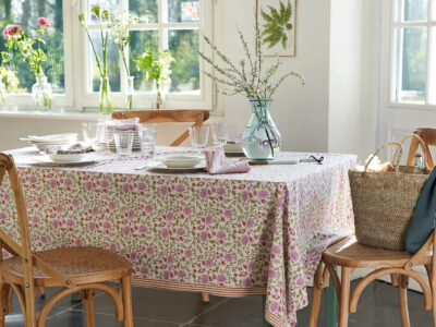 nappe indienne fleurie