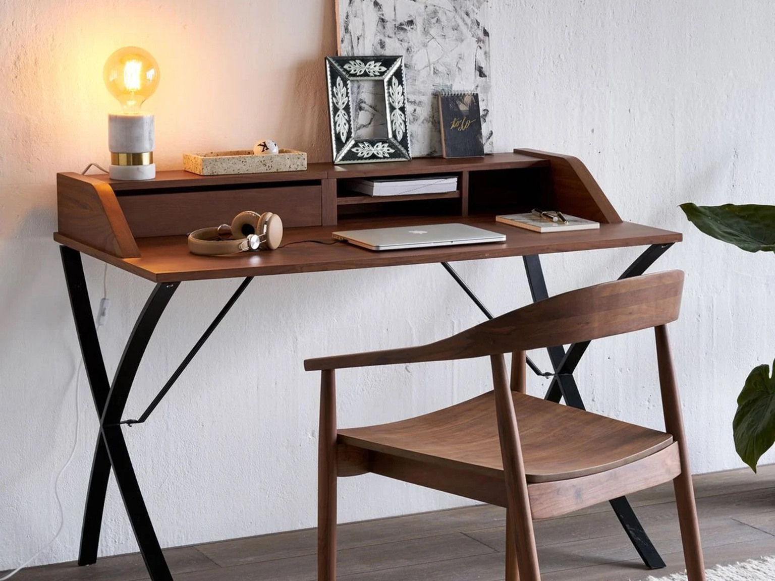 bureau style vintage