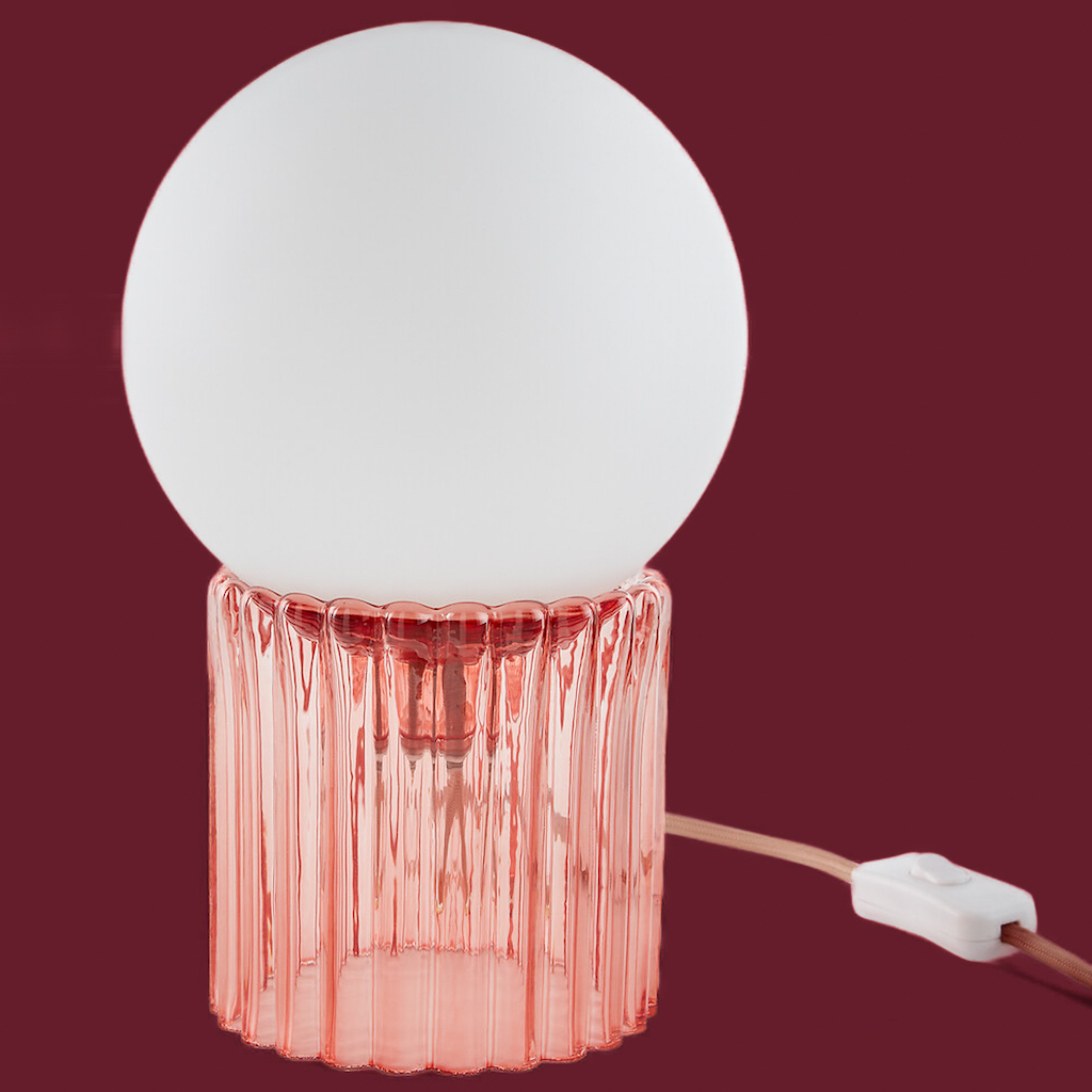 idée cadeau fille ado lampe en verre rose