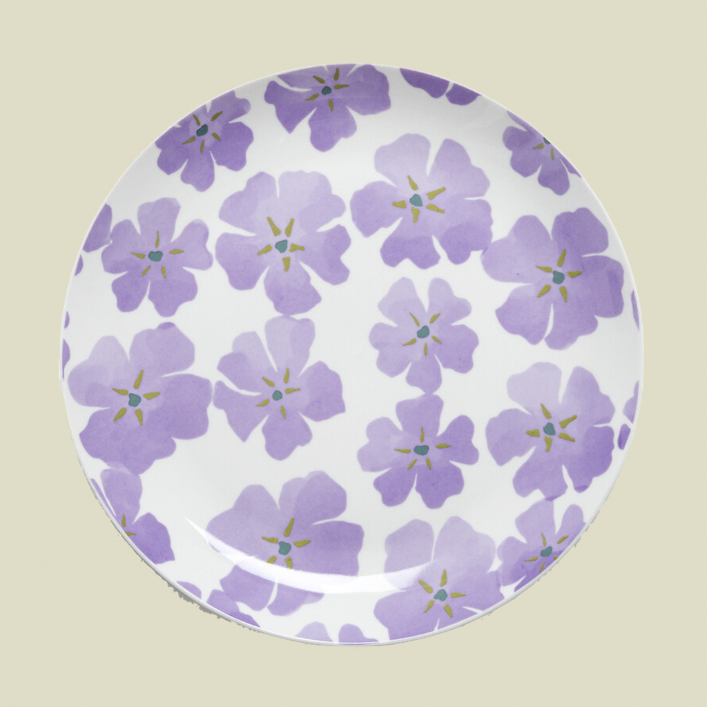 assiette motif fleurs couleur lilas