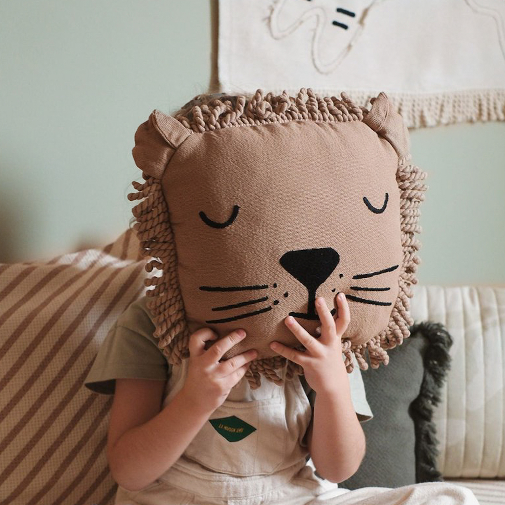 coussin enfant lion