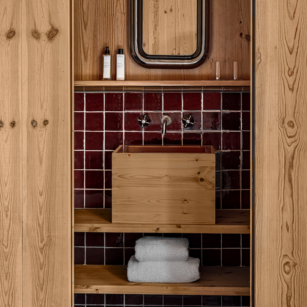 salle de bain d'une maison en bois au cap ferret