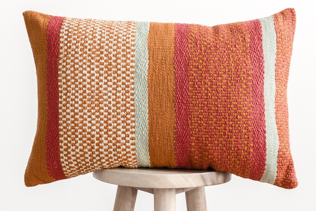 coussin multicolore